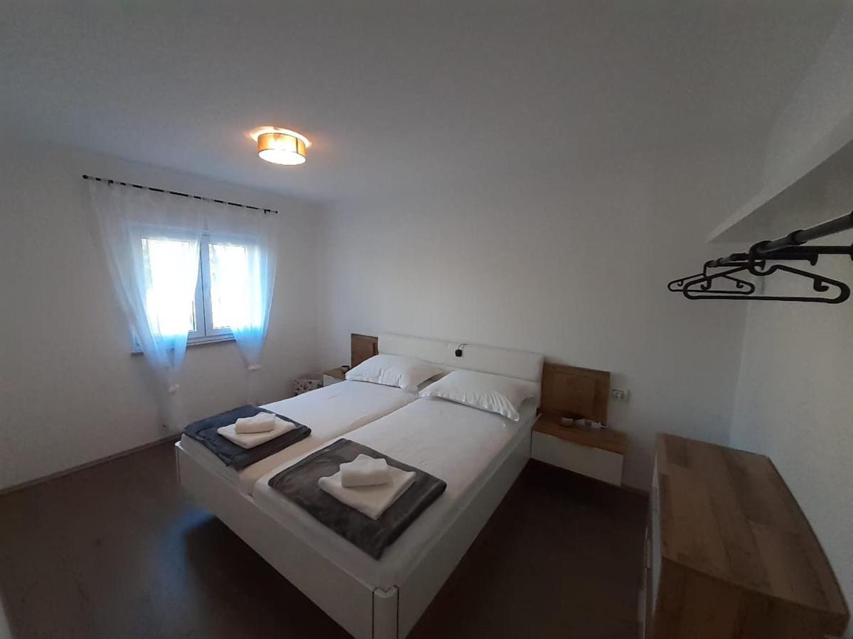 House Emjalemi Appartement