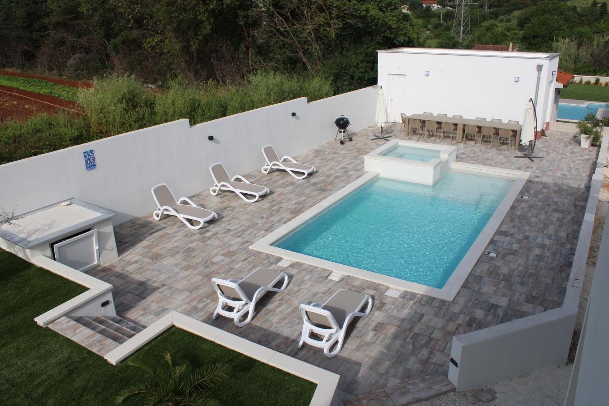 Appartement House Emjalemi