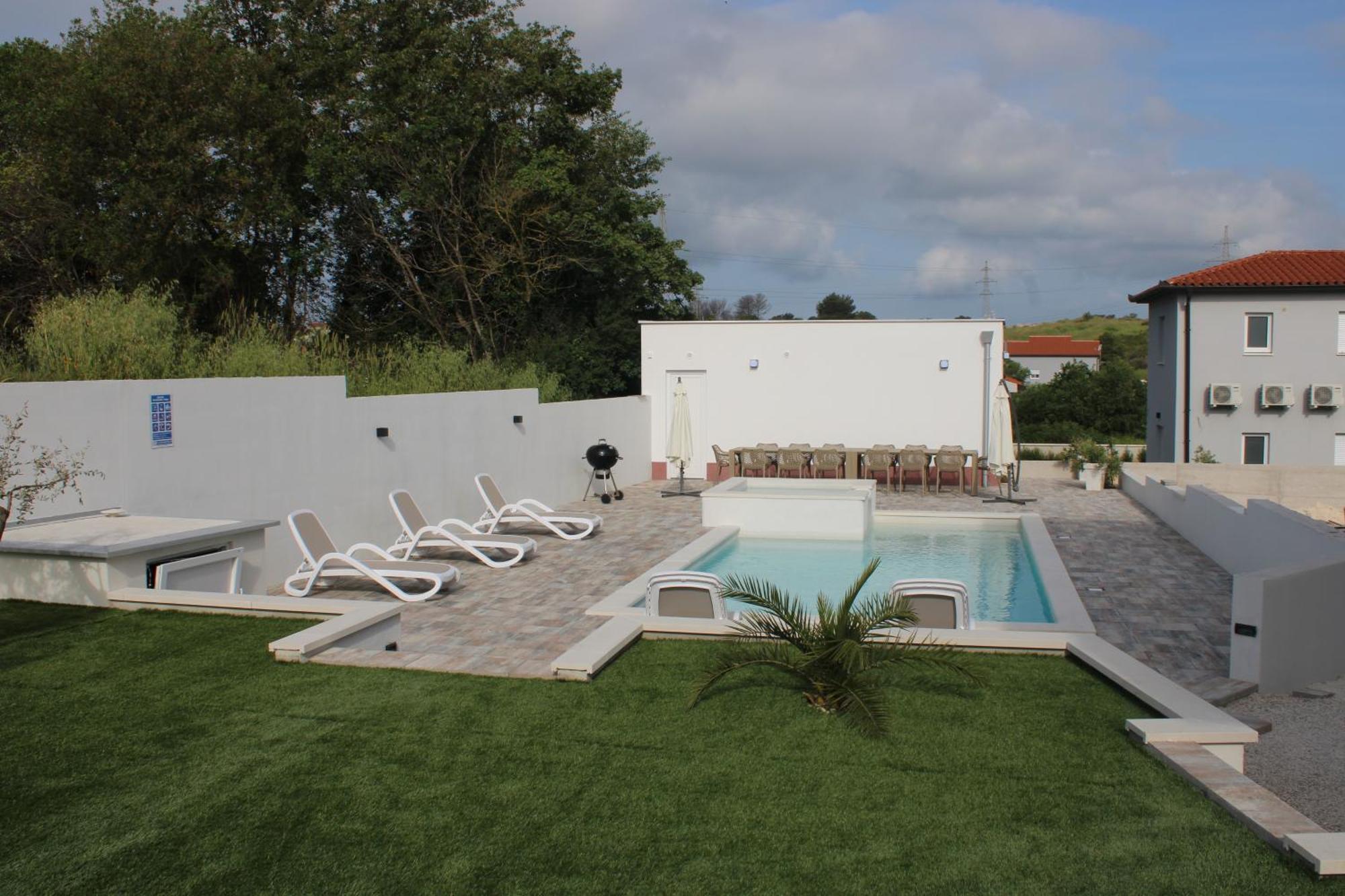 House Emjalemi *