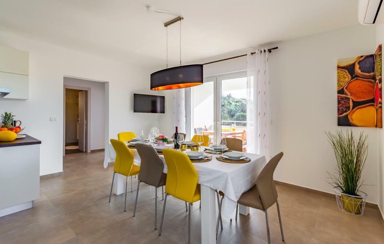 House Emjalemi Apartment Pula